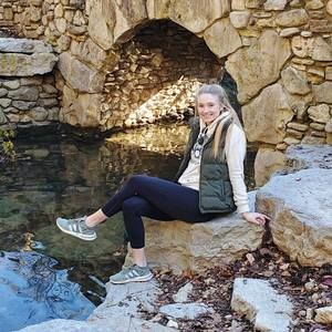 Meet your Posher, Amanda